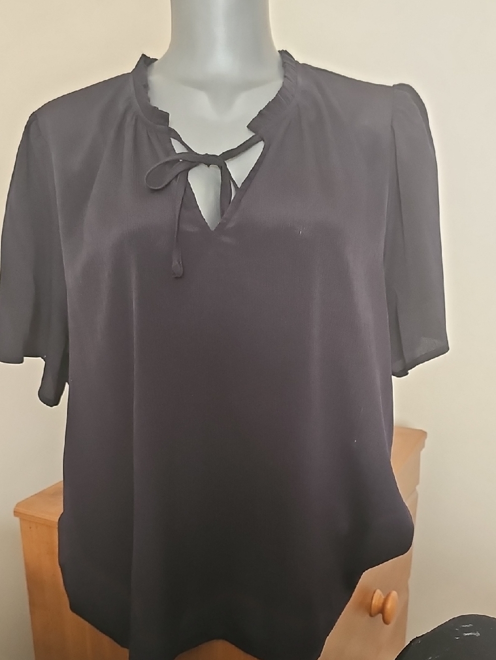 Nine West Black Tie-Front Short Sleeve Blouse